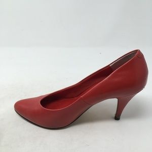 VINTAGE NEWPORT NEWS RED ORANGE POINT TOE HEELS 7M